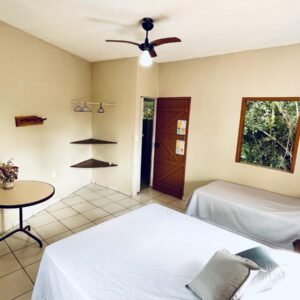 Quarto Triplo com Vista do Jardim 05