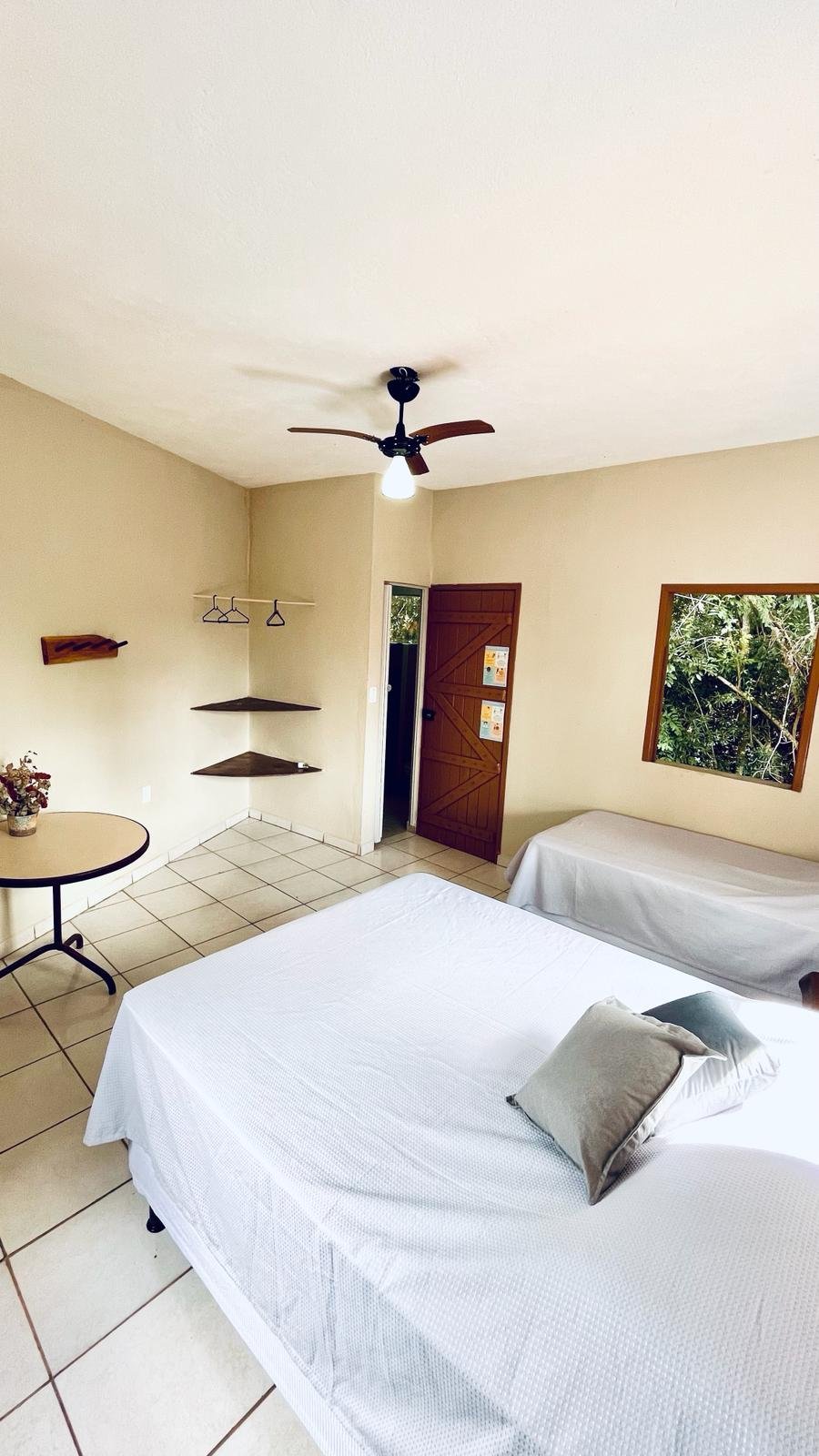 Quarto Triplo com Vista do Jardim 05